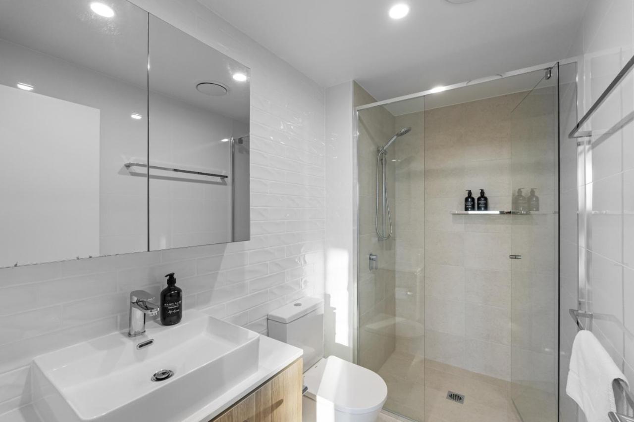The Sunset - Brand New Riverview 2 Bedroom With Free Parking, Pool & Gym Apartment Gold Coast