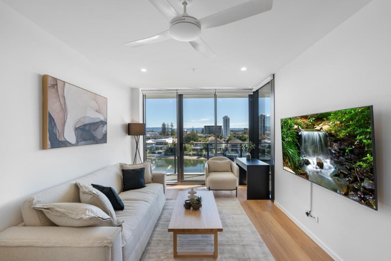 The Sunset - Brand New Riverview 2 Bedroom With Free Parking, Pool & Gym *