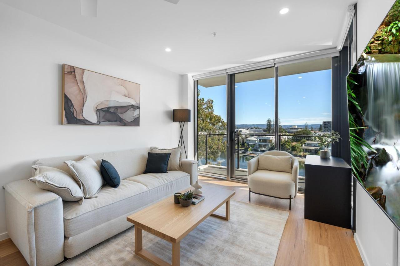 The Sunset - Brand New Riverview 2 Bedroom With Free Parking, Pool & Gym Gold Coast