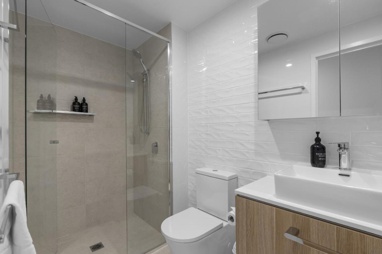 The Sunset - Brand New Riverview 2 Bedroom With Free Parking, Pool & Gym Apartment