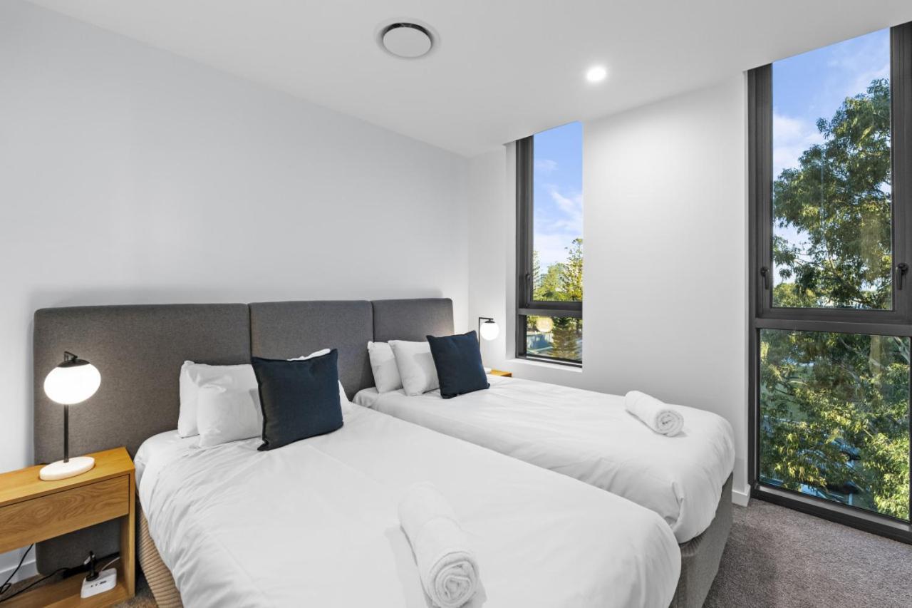 The Sunset - Brand New Riverview 2 Bedroom With Free Parking, Pool & Gym * Gold Coast