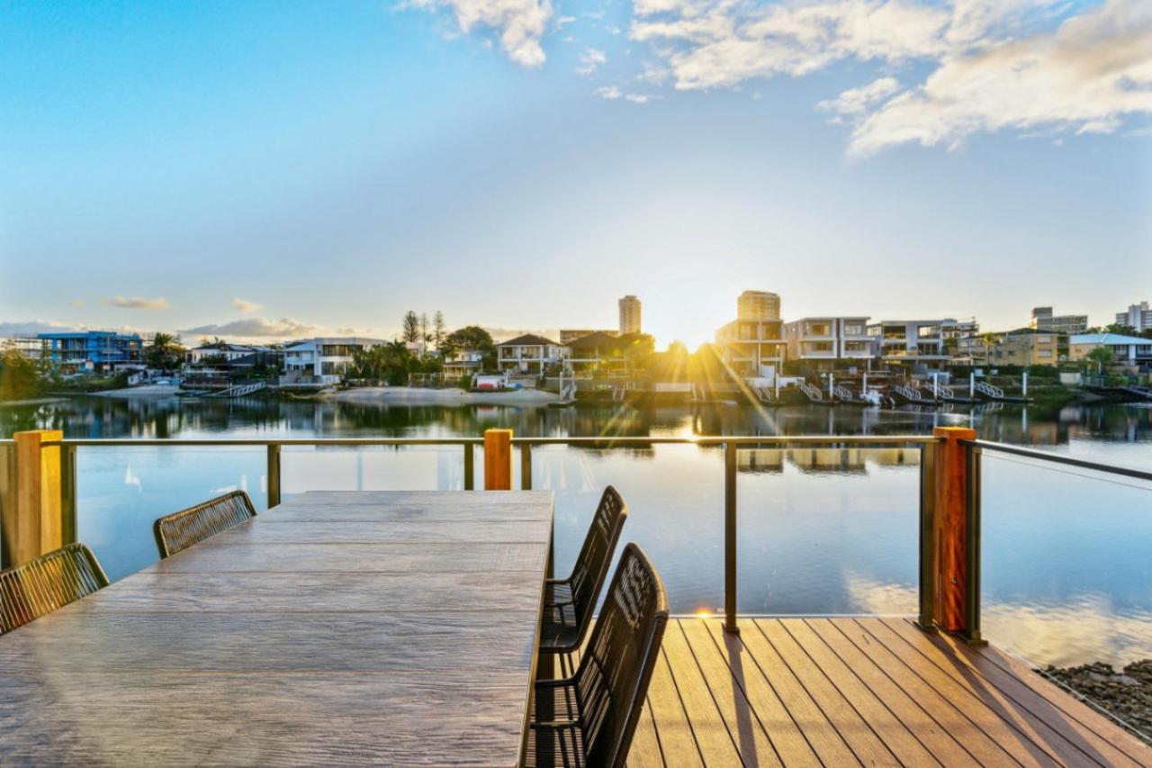 Apartment The Sunset - Brand New Riverview 2 Bedroom With Free Parking, Pool & Gym Gold Coast